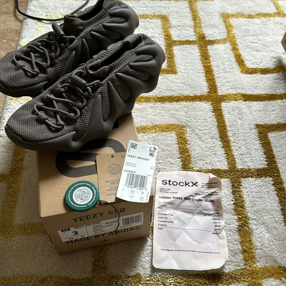 Adidas Yeezy 450 cinder kids size